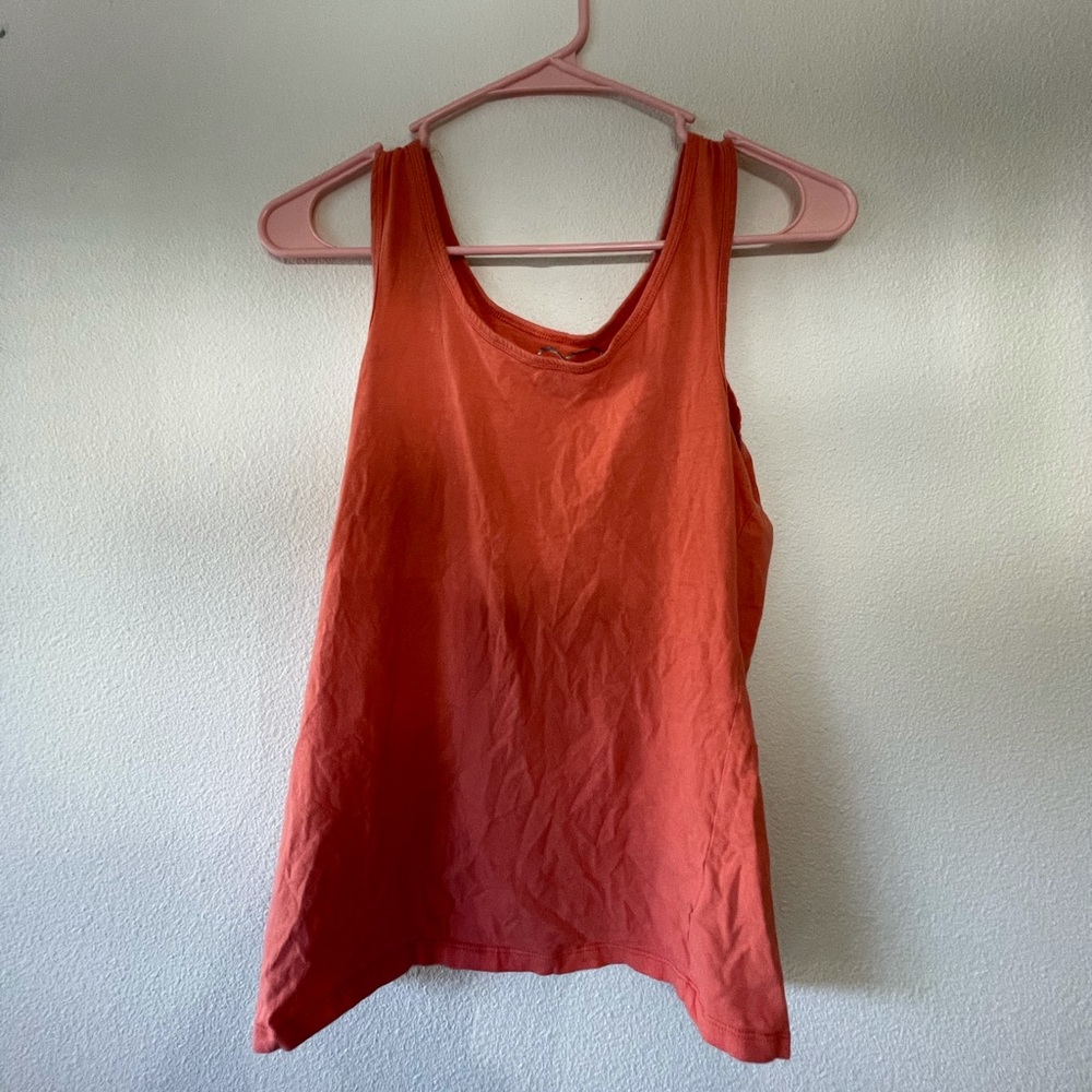 Rue 21 tank